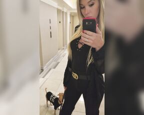 Aubrey Kate VIP aka Aubreykate OnlyFans - Outfit of the day all black and gold