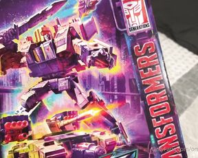 Danni Dolphin aka Omgdannidolphin OnlyFans - Blitzwing and Buzzworthy bots in the house!