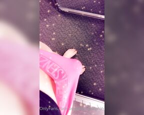 Danni Dolphin aka Omgdannidolphin OnlyFans Video 94