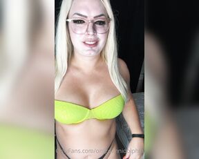 Danni Dolphin aka Omgdannidolphin OnlyFans - Let’s jerk it!