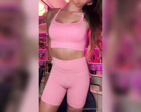 Jamie Forever aka Jamieforeverx OnlyFans - Should i make a full vid in this gym outfit I feel like fitness gym Barbie