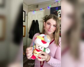 Kymmy Harper aka Kymmyharper OnlyFans - Silly sexy video!!  do you like my caption toad voice I made a couple of videos like this fro