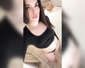 Elvira aka Elvirarelv OnlyFans - Ten un bonito inicio de semana beb