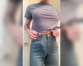 Deja Beige aka dejabeige OnlyFans - Using my heavy duty vibrator on my jeans until I can’t help but to pull