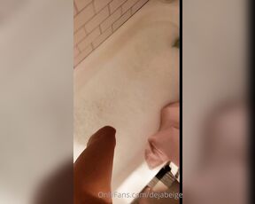 Deja Beige aka dejabeige OnlyFans - A little bath splash