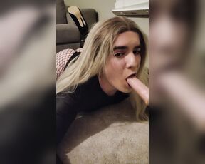 Brenna Knight aka brennaknight OnlyFans - Okay face fuck machine Idk if it is hot but it sure is humiliating!!! Oh