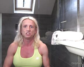 TS Katie Fox aka katie__fox OnlyFans - Shower time and chat