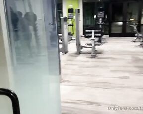 TS Chanel Doll aka thedollshowxxx OnlyFans - NEW VIDEO WORKOUT BODY Walking past the gym in my apt complex, I saw