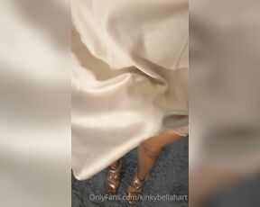 Kinky Bella Hart aka kinkybellahart OnlyFans - Just wanted to share these two little clips in my new gold satin nightgown enjoy