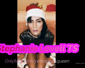 Stephanie Lovell TS aka Princess2_queen OnlyFans - Happy Holidays hope yall enjoy this video muah much love!