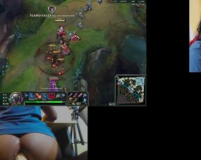 Bott0mboia aka bott0mboi OnlyFans - Tried playing league and failed A dildo was up my ass oo) at least I won