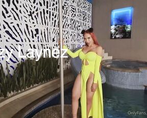 Lizzy Laynez aka lizzylaynez OnlyFans - Mis amores Gran estreno ! el momento que estaban esperando tro interracial junto con