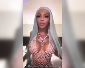 Ziyah Bonds aka bubbleslove OnlyFans - Big bubbles