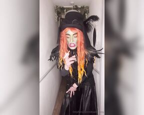 TS Missy aka silksatinmissy OnlyFans - I put a spell on you