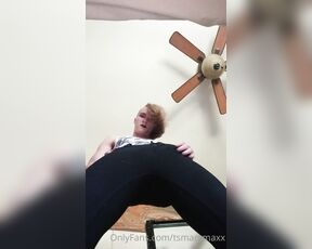 Mary Maxx aka tsmarymaxx OnlyFans - Knelt above you so you can get a good look at me stroking my thick girl