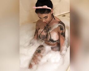 Katy Leon aka katyleonhot OnlyFans -