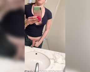 SonyaHung aka hungsonya OnlyFans - Playing in my friends bathroom