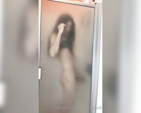 Tstaylor9 aka Tstaylor9 OnlyFans - (Very Hot shower Teaser) What do you think I would do while taking a shower I am editing this clip