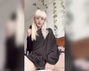 TS Muasshole aka muasshole OnlyFans Video - horny mornings call for porn in bed completely natural here, wont you join me