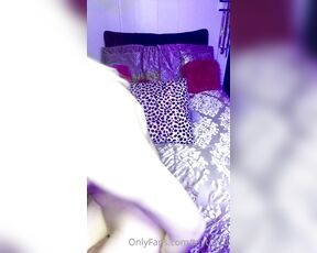 TayTay aka taytay73 OnlyFans Video - New toy