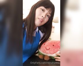 Reina Hanno aka reinahanno OnlyFans Video - When no one is at home, this girl decided to get naughty in the great outdoors