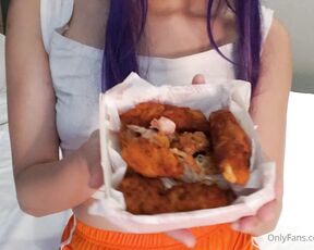 Reina Hanno aka reinahanno OnlyFans Video - This is our Chicken Dickin with its signature tendies sauce