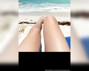 Ana Mancini aka anamancini OnlyFans Video - My legs around the world