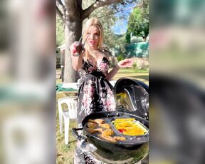 Ana Mancini aka anamancini OnlyFans Video - BBQ with me