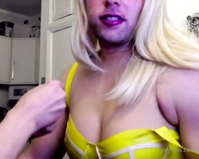 FetishTransexual aka fetishtransexual OnlyFans Video - Daily Content Here is Sissy Lucinda who loves play around showing off her feminine side