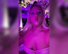 Naomi Platinum TS aka Naomiplatinum OnlyFans - When are we going out babe 3