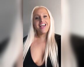 Naomi Platinum TS aka Naomiplatinum OnlyFans Video 4442