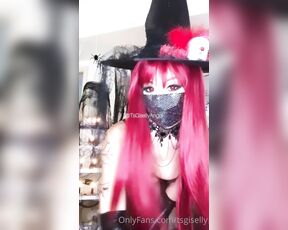 Giselly Angel aka Tsgiselly OnlyFans - SPECIAL HALLOWEEN