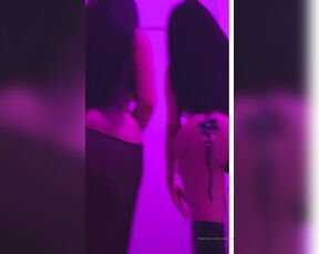 Brooklyn Diez aka phuckfaaame OnlyFans Video - Homegirl lil shy bare w her