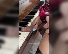 Larissa Olympio aka olympio_larissa OnlyFans Video - Im learning how to play piano in a different way