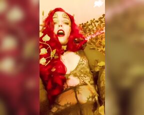 TS Lucia Maya aka luciamaya OnlyFans Video - Poison Ivy Cosplay Bonus Video