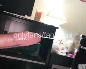 Lorne Nettles aka faggyboi OnlyFans Video - This sexy 19 YO walked almost an hour to come see me after he got home