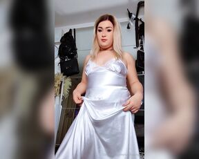 Sasha King aka sashakinguk OnlyFans Video - Playful satin time