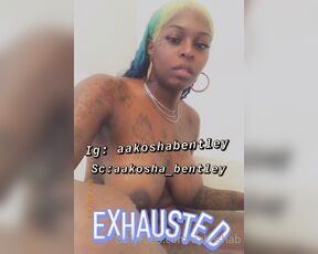 Aakosha Bentley aka aakoshab OnlyFans Video - Playing in the tub