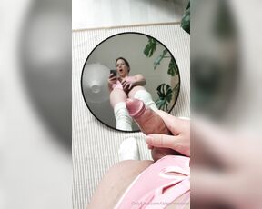 LolaPrincessCD aka lolaprincesscd OnlyFans Video - Cumming on a mirror