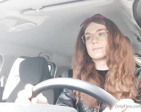 LolaPrincessCD aka lolaprincesscd OnlyFans Video - Masturbating in a car  Disclaimer Sexual acts were filmed in a secluded area where members