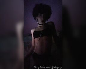 JixiePop aka jixiepop OnlyFans Video - Im too tight