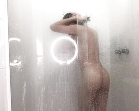 TS Altbonny aka altbonny OnlyFans Video - This is how I take my shower by myself haha