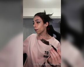 TS Altbonny aka altbonny OnlyFans Video - Eating cum and brigadeiro