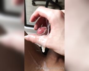 TS Altbonny aka altbonny OnlyFans Video - What Bonny is doing when she is not online She is jerking off herself, before working