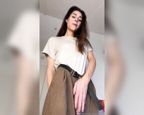 TSJennazz aka tsjennazz OnlyFans Video - Hope you guys are enjoying your weekend  Decided to make a video with the outfit