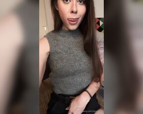 TSJennazz aka tsjennazz OnlyFans Video - New video from ur favorite big dick girl  Started this video with a nip slip