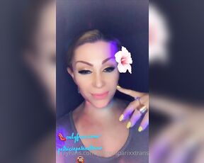 Ts Patrica Parixx aka patriciaparixxtrans OnlyFans Video - JE SUIS CHAUD