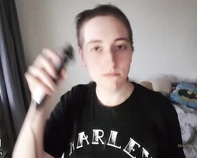 BoringKate aka boringkate OnlyFans Video - 01-06-2020 - Buzz cuts are for sluts jump to the very end if you just wanna see me