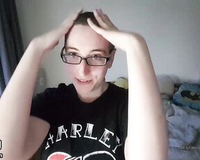 BoringKate aka boringkate OnlyFans Video - 01-06-2020 - Buzz cuts are for sluts jump to the very end if you just wanna see me