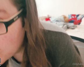 BoringKate aka boringkate OnlyFans Video - 10-09-2023 - How to eat a banana